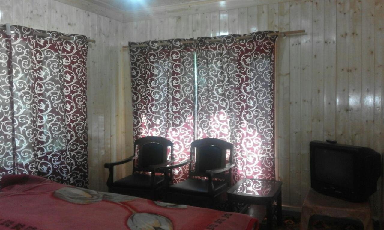 Hayat Hotel Pahalgām 外观 照片